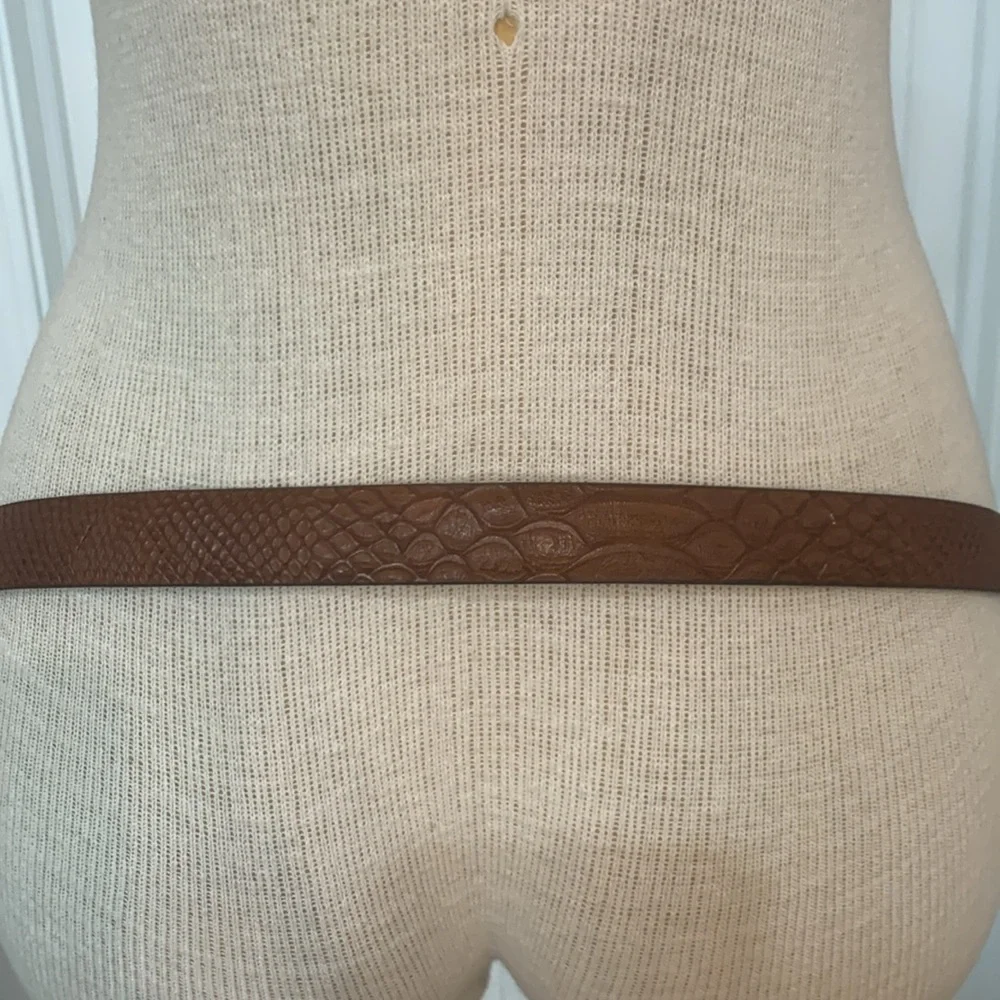 Leather black/brown reversible belt with gold buckle